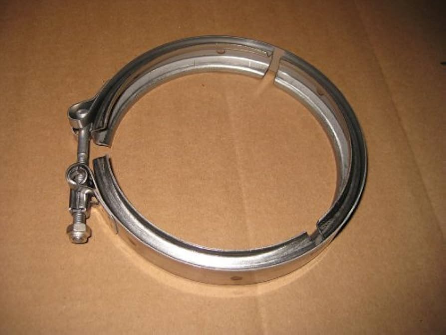 Amazon.com: Volvo Truck V-Band Clamp 5-Inch 21021850 : Automotive